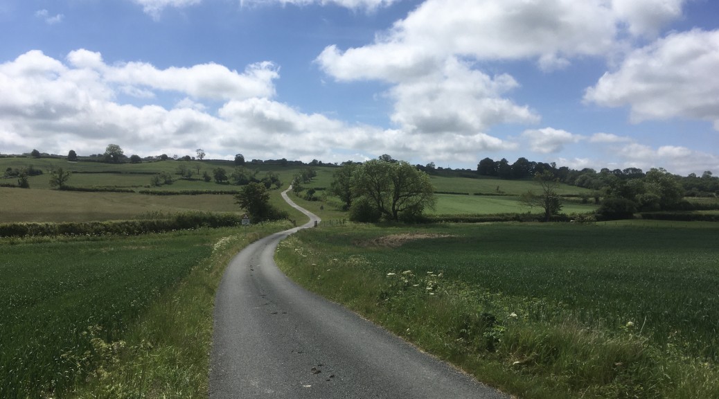 grimston-brow-luddith-road-yorkshire-wolds-approach
